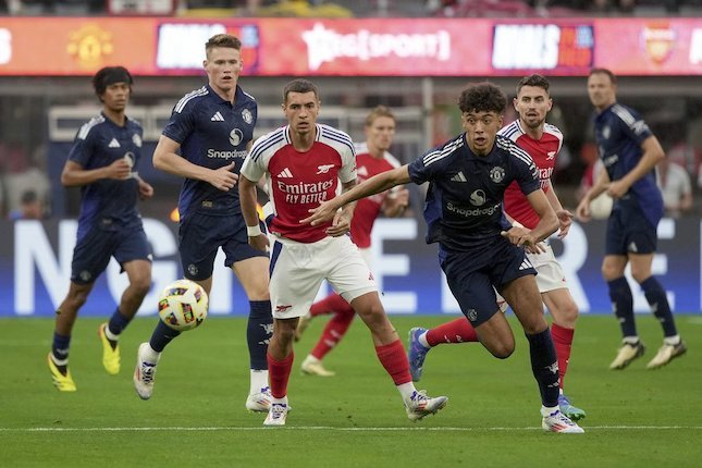 Pertandingan Arsenal vs Manchester United di pramusim 2024/2025 (c) AP Photo/Eric Thayer